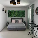 Yukka Comfor Center Hvar With Parking 아파트